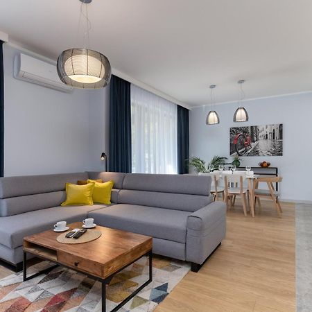 Br12 Premium Apartments , Garaz Bielsko-Biala Bagian luar foto